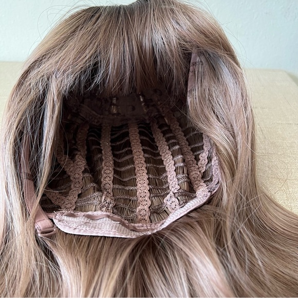 16” Natural Looking Short Straight Synthetic Heat Resistant Wig With Bangs - Picture 8 of 11